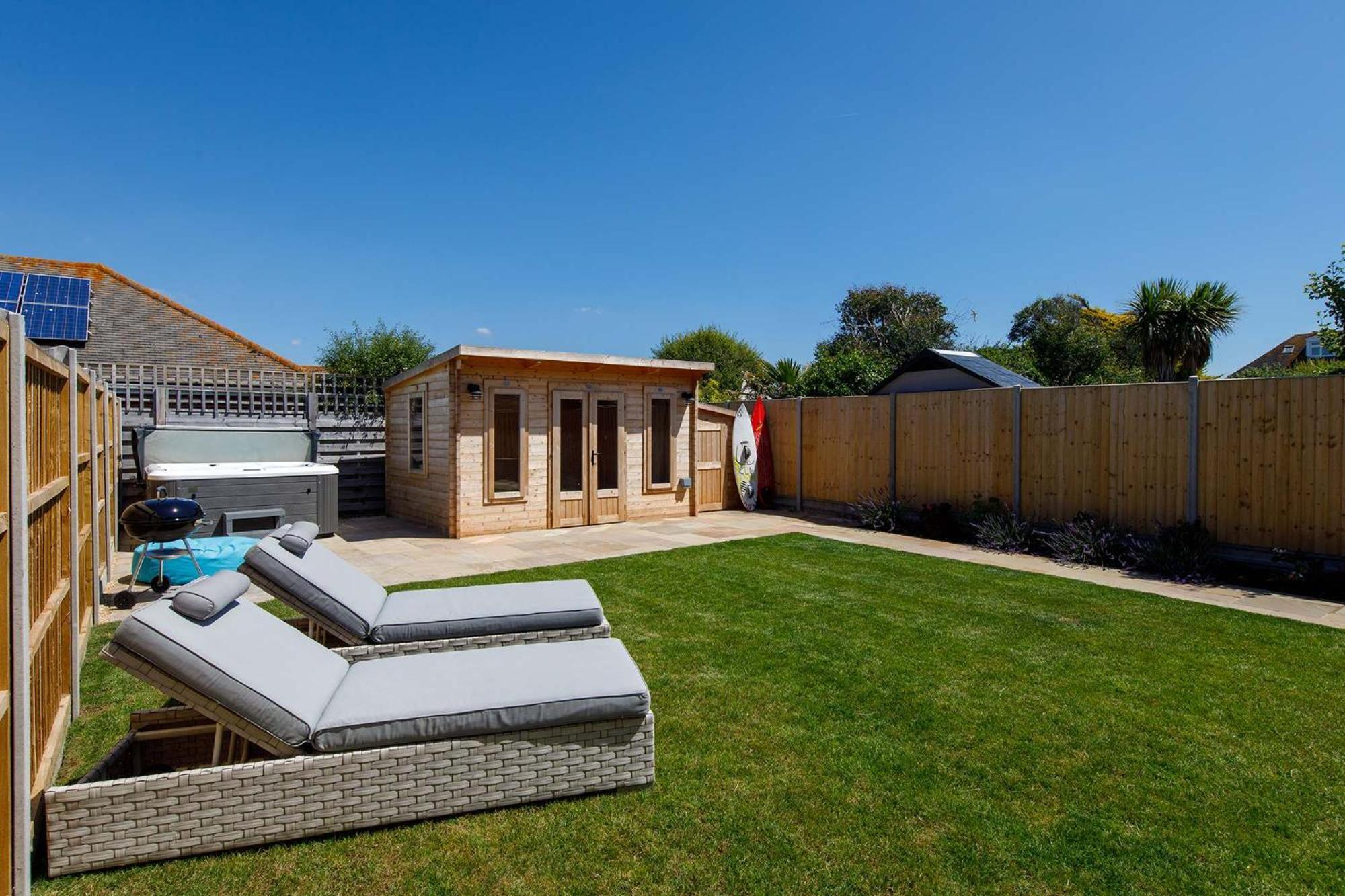 Luxury Designer Coastal Home For 10 With Hot Tub West Wittering Exteriör bild